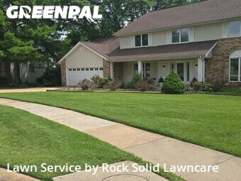 Lawn Mowing nearby Des Peres, IL, 