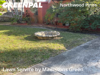 Lawn mowed in West Palm Beach, 33407