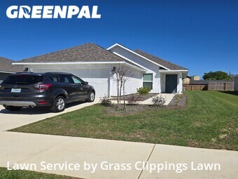 Lawn Care Service nearby Callaway, FL, 