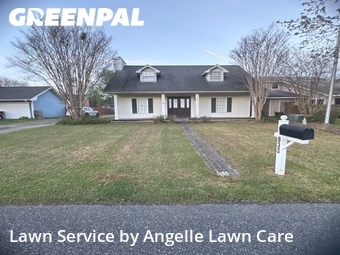 Lawn Mowing nearby Lafayette, LA, 