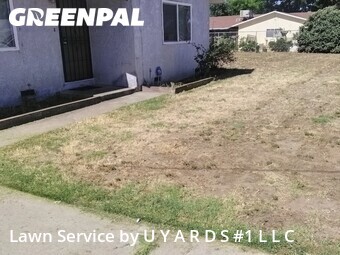 Lawn mowing work completed in Modesto, CA