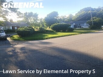 Lawn mowed in Elkhart, 46517