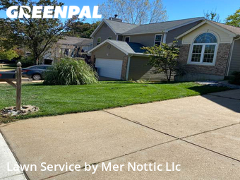 Lawn Mow nearby Valley Park, MO, 