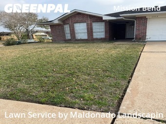 Grass Cuttingin Houston,77083,Lawn Care by Maldonado Landscapin, work completed in Feb , 2026