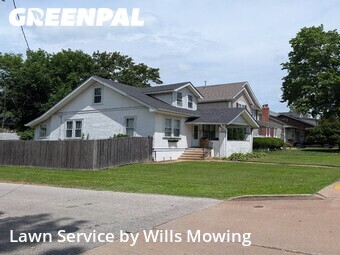 Lawn Mow nearby Kirkwood, MO, 