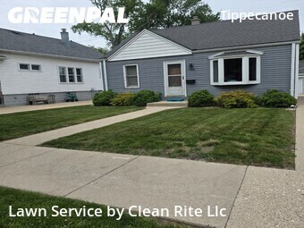 Lawn Mowing Service nearby Milwaukee, WI, 