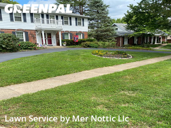 Lawn Mowing Service nearby Chesterfield, MO, 