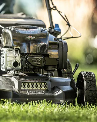 Clay's Power Equipment Photo 17
