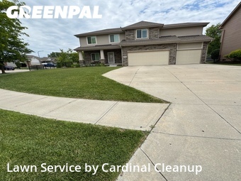 Lawn Mowing nearby Bennington, NE, 