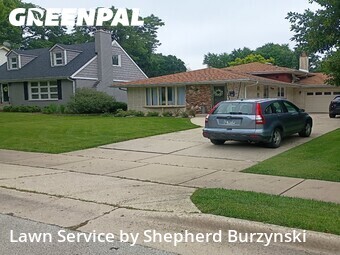 Yard Mowing nearby Clarendon Hills, IL, 