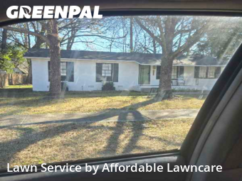 Lawn mowed in North Charleston, 29405