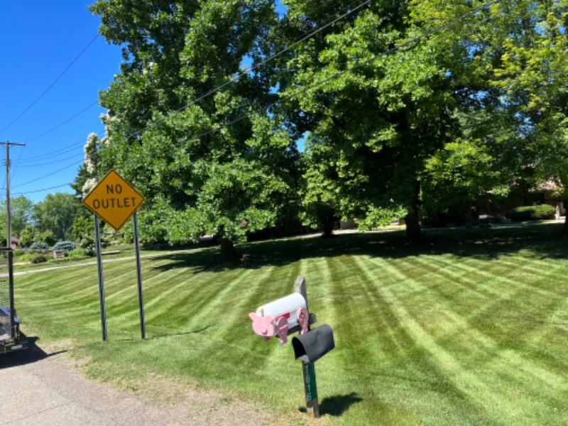 Imperial Lawn Lawn Care Services in Charter Township Of Ypsilanti, MI