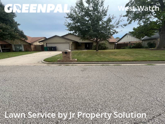 Lawn Maintenance nearby Yukon, OK, 