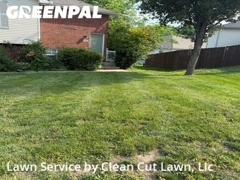 Lawn Care Service nearby Blue Springs, MO, 