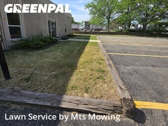 Lawn Mowing Service nearby Rockford, IL, 