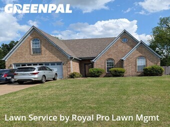 Lawn Service nearby Walls, MS, 