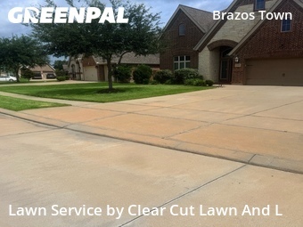 Yard Cutting nearby Rosenberg, TX, 