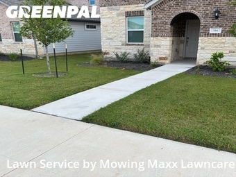 Lawn Maintenance nearby Hutto, TX, 