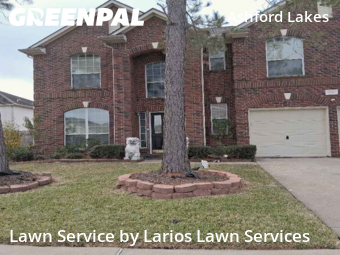 Grass Cutin Sugar Land,77478,Lawn Mow by Larios Lawn Services, work completed in Dec , 2025