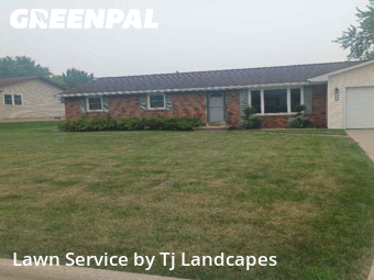 Lawn Mowing Service nearby Green Bay, WI, 