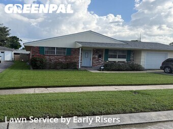 Lawn Mowing nearby Metairie, LA, 