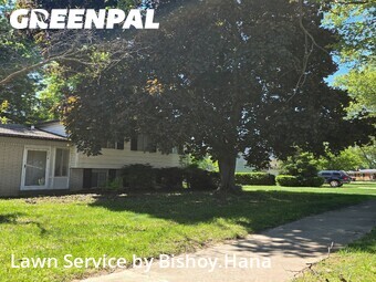 Lawn Maintenance nearby Sterling Heights, MI, 