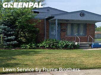 Lawn Mowing Service nearby Roseville, MI, 