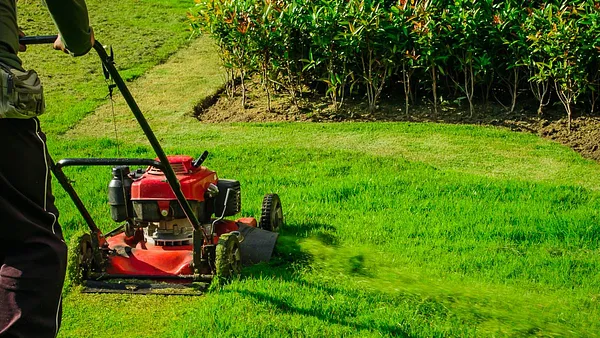 Tom and J lawnmower shop Photo 9
