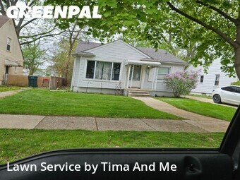 Lawn Mowing nearby Dearborn, MI, 