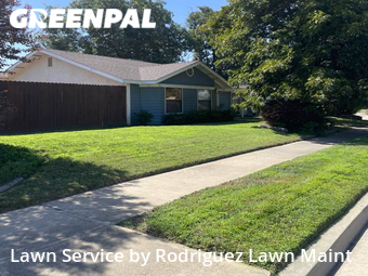 Yard Cutting nearby Tulare, CA, 