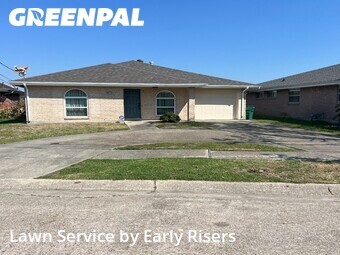 Commercial Landscaping In Metairie,70006,Landscaping Cleanup by Early Risers, work completed in Apr , 2026