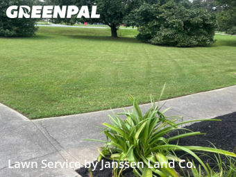 Yard Cutting nearby Calhoun, GA, 