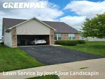 Grass Cutting nearby Joliet, IL, 