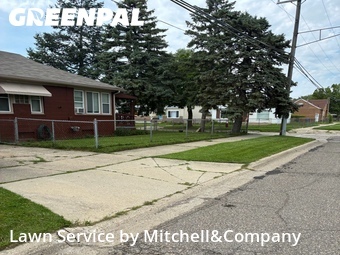 Lawn Mowing nearby Warren, MI, 