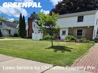 Lawn mowed in Saint Paul, 55118