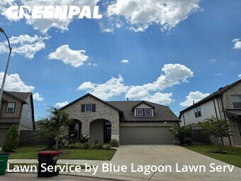 Lawn Service nearby Fulshear, TX, 