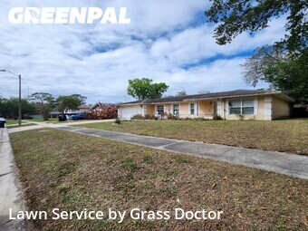 Lawn Maintenance nearby Orlando, FL, 
