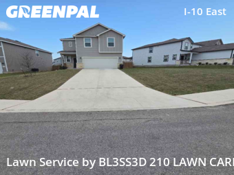 Lawn Mowing nearby Converse, TX, 