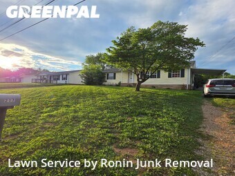 Lawn Maintenance nearby Clarksville, TN, 