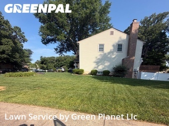 Lawn mowed in Sterling, 20164