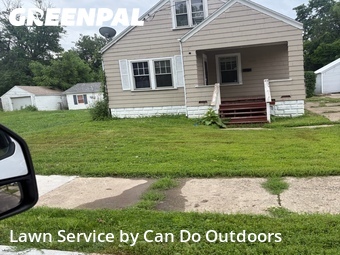 Lawn mowed in Peoria, 61603