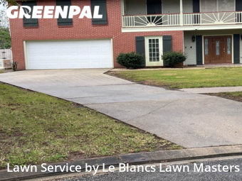 Lawn Mowing nearby Lafayette, LA, 