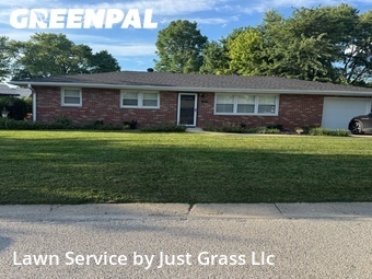 Grass Cutting nearby Belleville, IL, 
