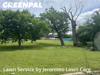 Grass Cutin Haltom City,76117,Lawn Maintenance by Jeronimo Lawn Care , work completed in Nov , 2025