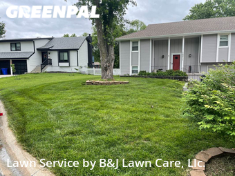 Lawn Maintenance nearby Olathe, KS, 