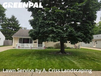 Grass Cutting nearby Cuyahoga Falls, OH, 