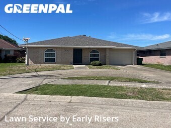 Lawn Mowing nearby Metairie, LA, 