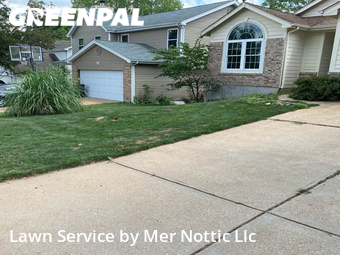 Yard Mowing nearby Valley Park, MO, 