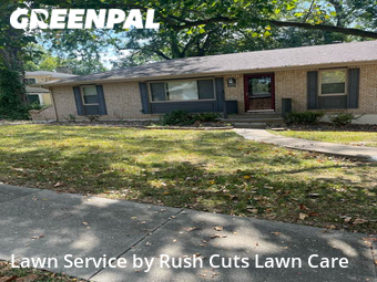 Lawn Mowing nearby Riverside, MO, 