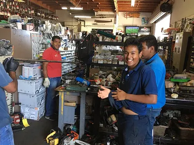 Mr B's Lawnmower Shop